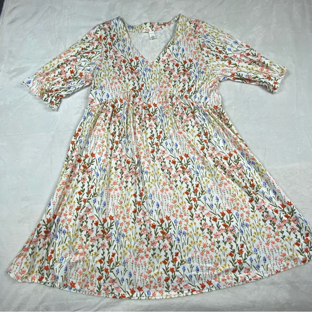Floral Knee Length Dress XL from Pink Daisy Elbow‎ Length Sleeves